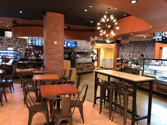 Lefty's Grill and Buffet